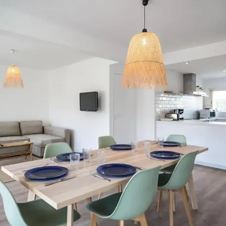 Magnificent Close To The With Sea View Apartamento